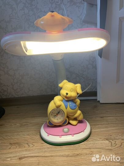 Лампа настольная