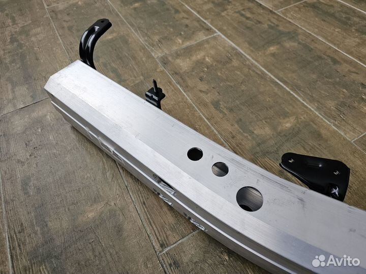 Усилитель бампера TLC 200, 2015+