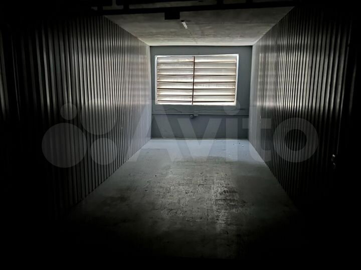 Машиноместо, 14 м²