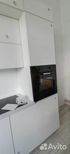 Электрический духовой шкаф Weissgauff черный новый