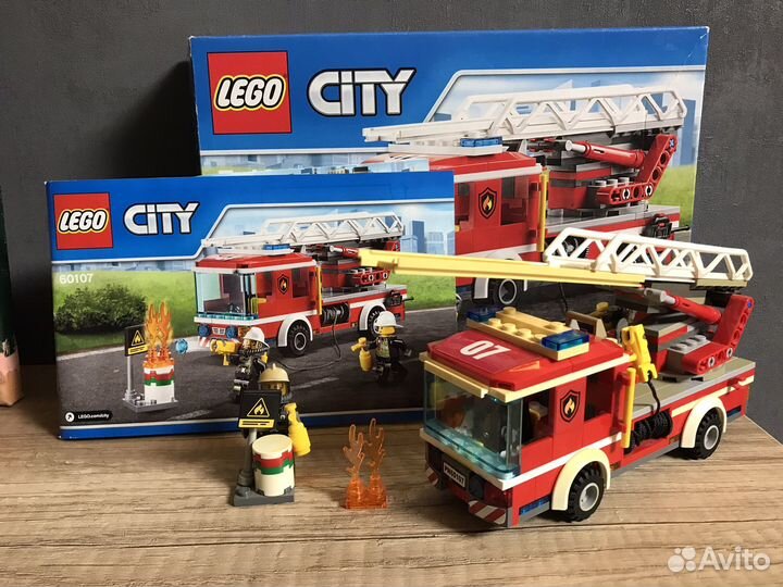 Продам Lego City (60107)
