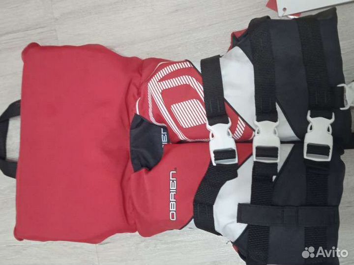 Спасательный жилет для детей