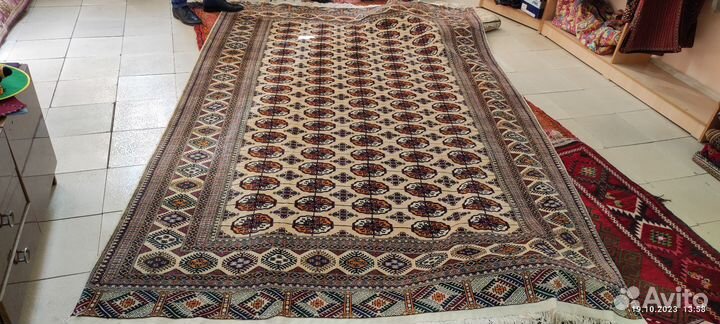 Ковер шелковый