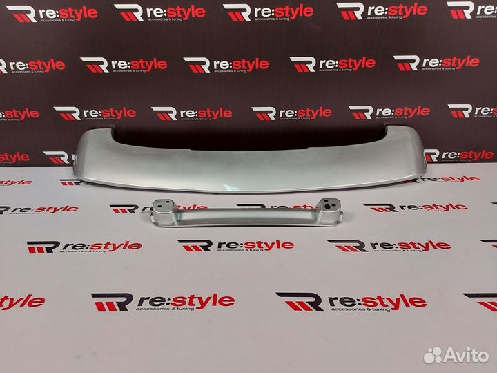 Спойлер Toyota Land Cruiser 100 D690