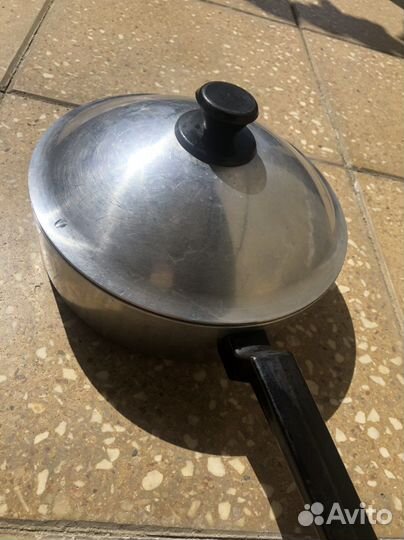 Сковородки сатейник и соковыжималка