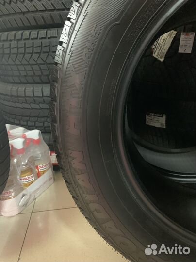 Bridgestone Desert Dueler 275/60 R20