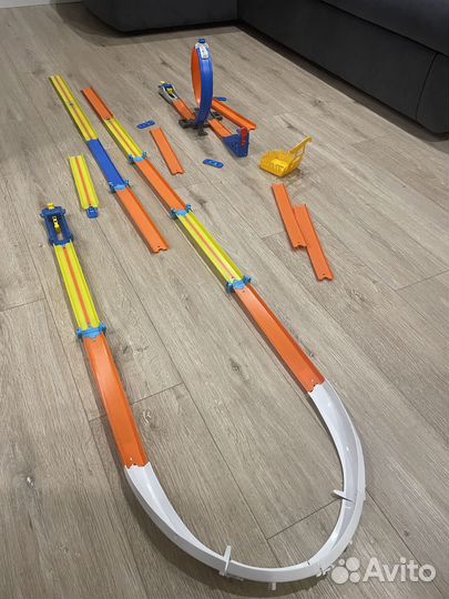 Несколько треков hot wheels оптом