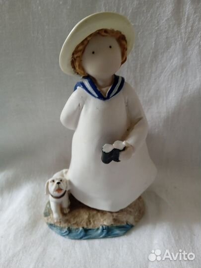 Фарфоровые статуэтки Zampiva Wade