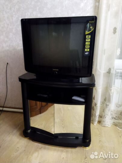Тумба под телевизор