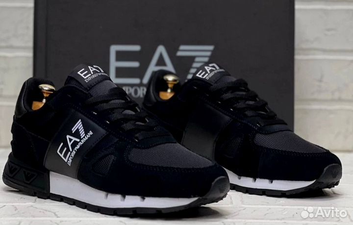 Кроссовки Armani