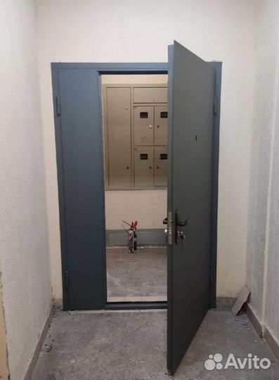 Дверь металлическая подъездная