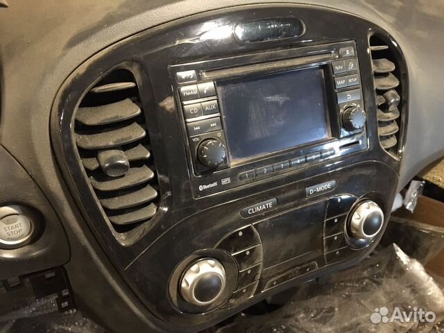 Рамка магнитолы Nissan Juke 2012г