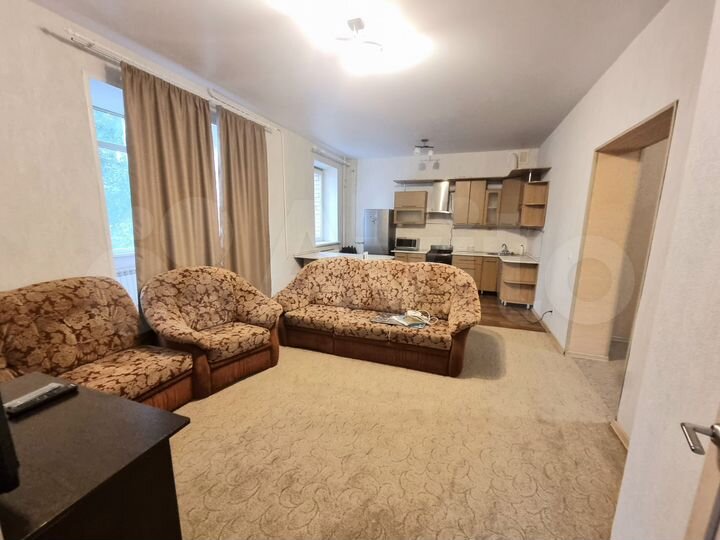 2-к. квартира, 90 м², 1/5 эт.