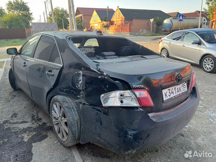 Бампер на camry 40