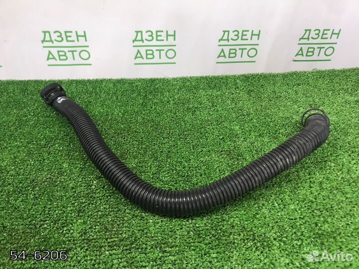 Патрубок вентиляции Audi A6 C6