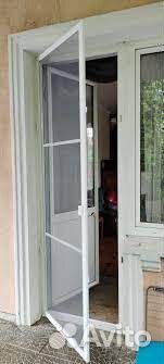 Москитная сетка на балконную дверь