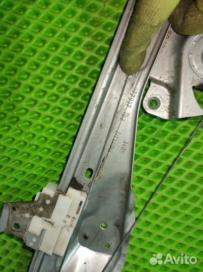 Стеклоподъемник задний левый правый Peugeot 308