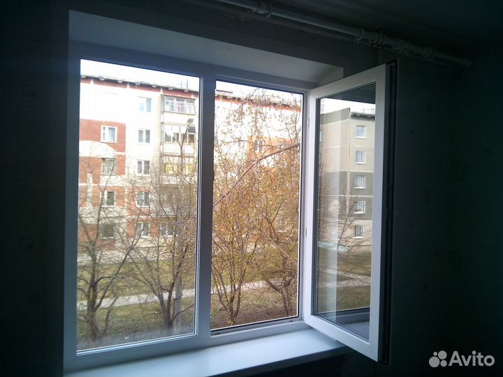 Окно в панельный дом