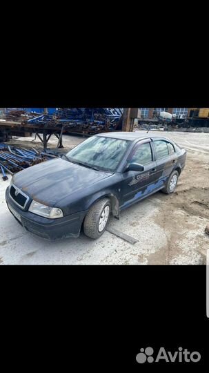 Skoda Octavia 1.6 МТ, 2008, 195 000 км