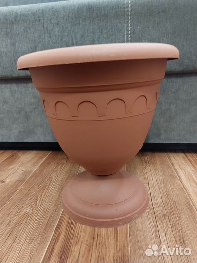 Горшки для цветов новые и б/у