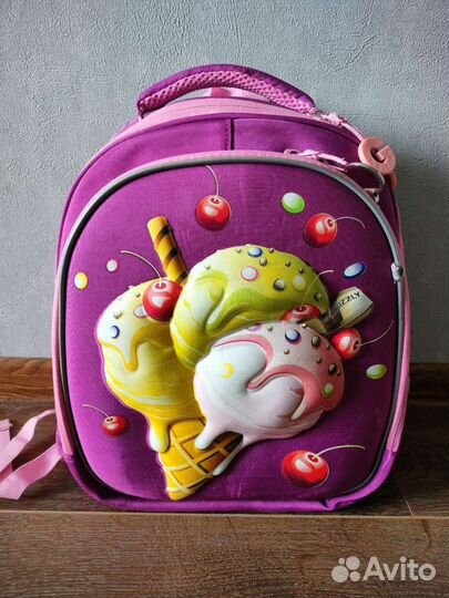 Рюкзак школьный