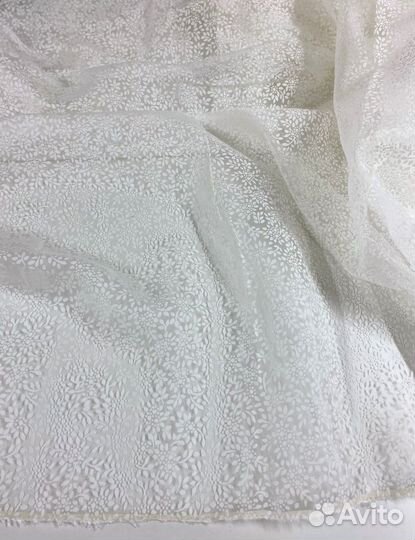 Прозрачная вуаль с рисунком