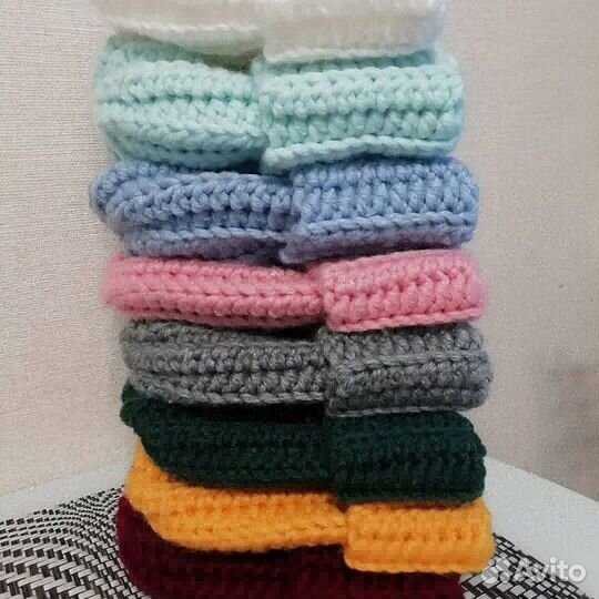 Зимняя вязаная шапка ручная работа