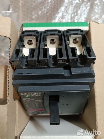 Schneider Electric LV431791 160А