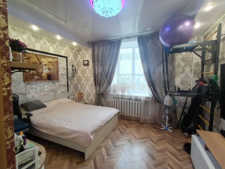 3-к. квартира, 92 м², 5/5 эт.