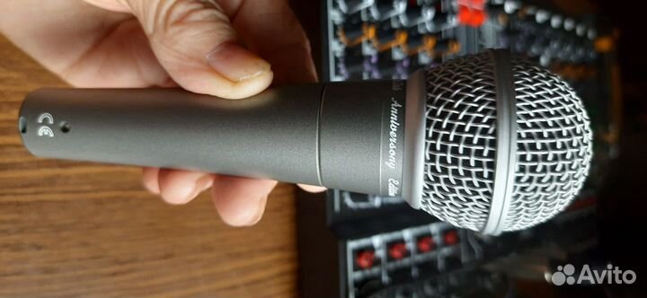 Микрофон shure SM 58-50А юбилейная партия