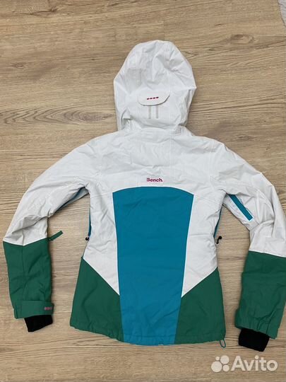 Горнолыжная куртка женская 42