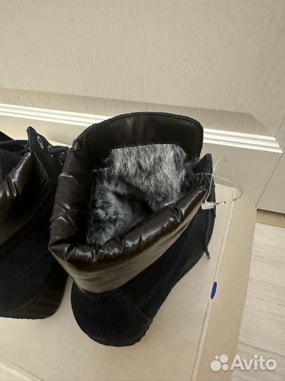 Полусапожки зимние натуральный мех на танкетке