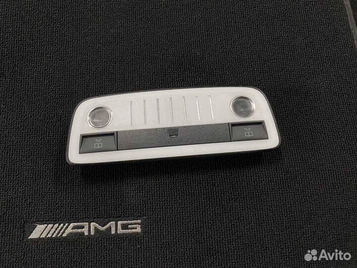 Плафон освещения задний Mercedes w212 оригинал