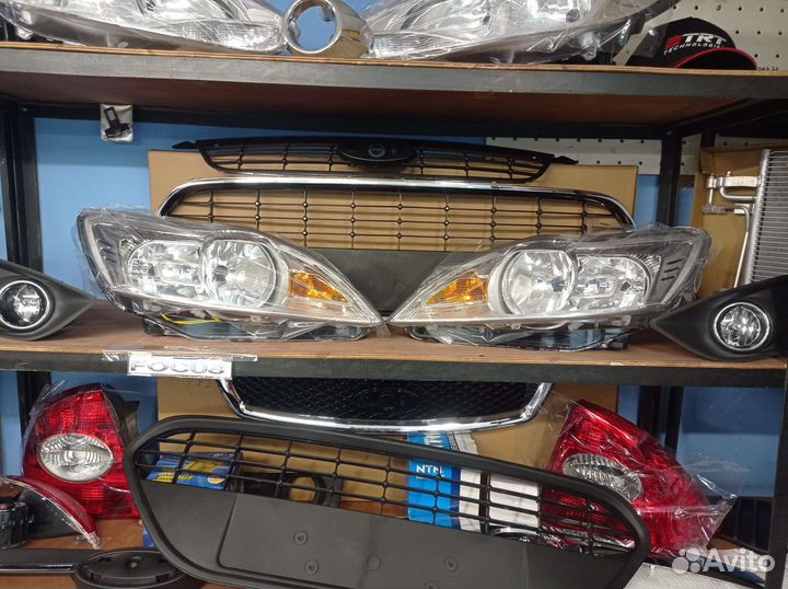 Фары передние на Ford Focus 2 рестайлинг
