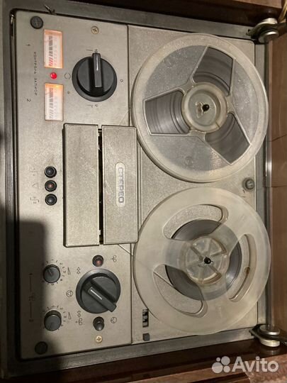 Магнитофон 