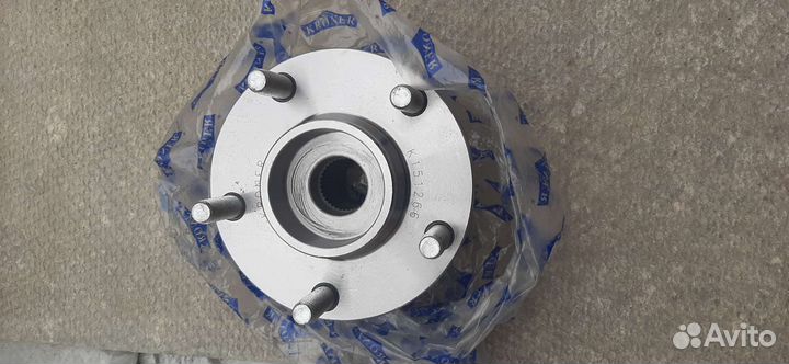 Ступица с подшипником в сборе (d138 с ABS)