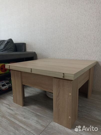 Стол