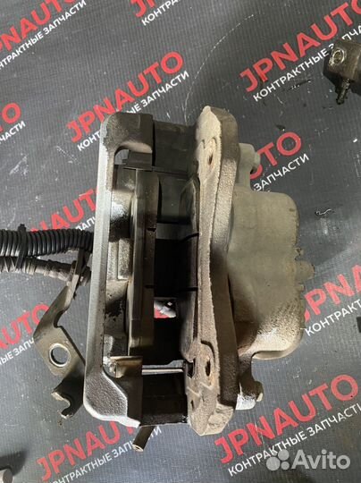 Ssangyong kyron суппорт тормозной передний правый