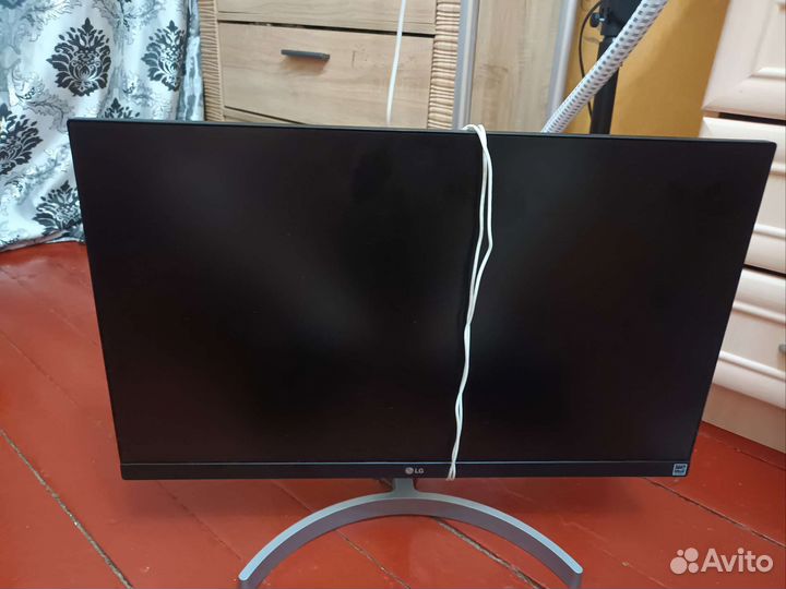 Монитор LG 24