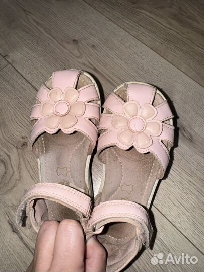 Сандали для девочки