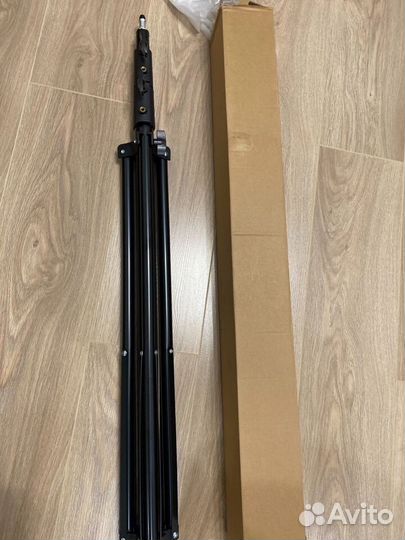 Свет ls300 + стойка 2,8 + насадка гобо