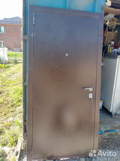 Дверь входная металлическая бу