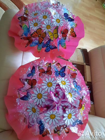 Светящийся букет из бабочек и ромашек