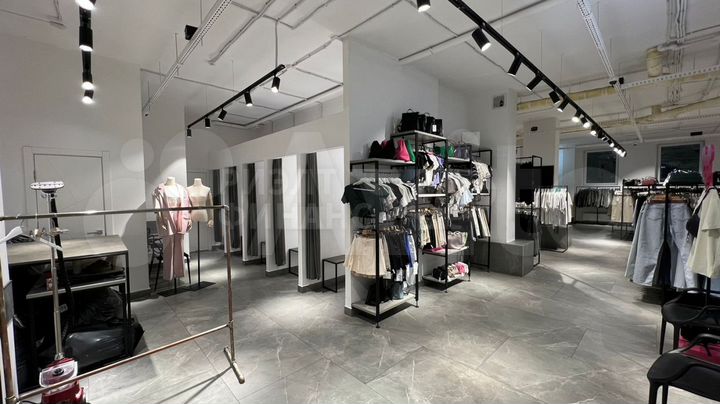 Продам помещение свободного назначения, 231.3 м²