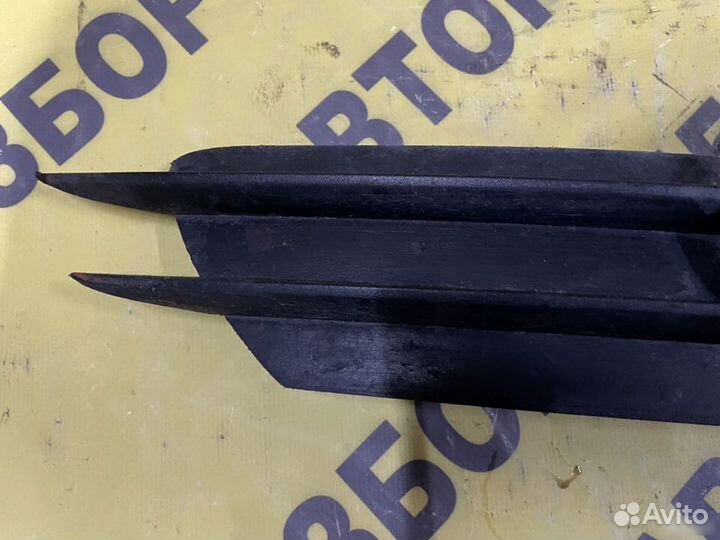 Заглушка противотуманной фары правой Opel Corsa D