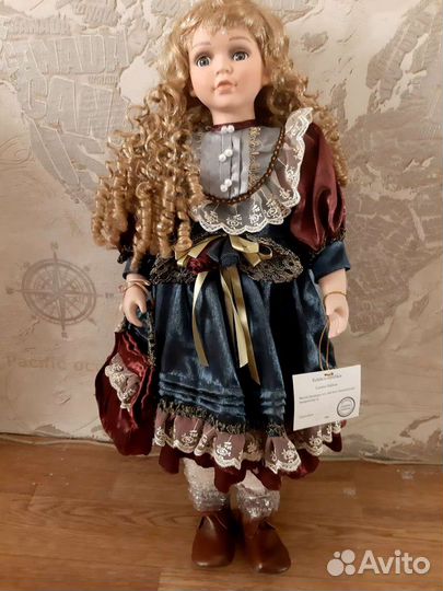 Кукла фарфоровая коллекционная