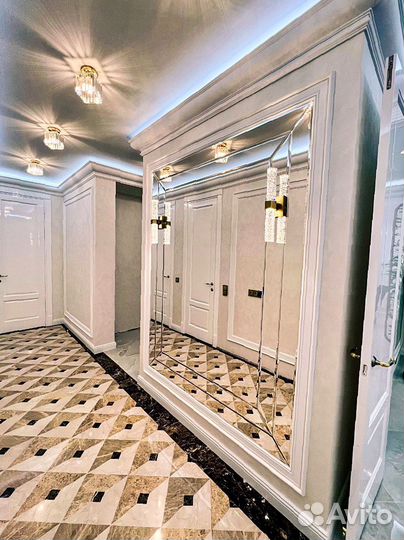 Зеркальное панно