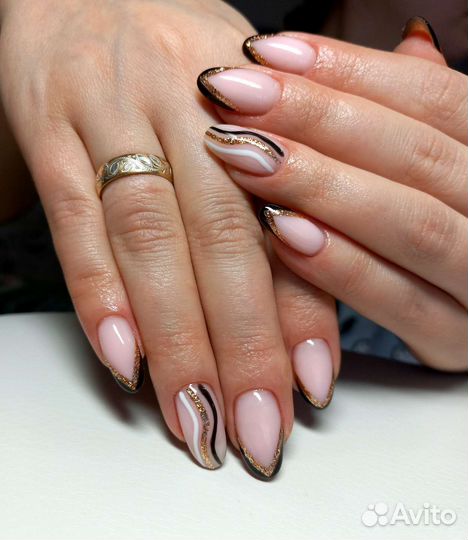 Мастер маникюра