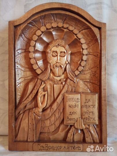 Продам ручную художественную работу по дереву