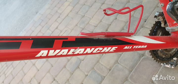 Велосипед GT avalanche 3.0